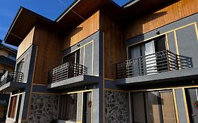 3 Cottage Near The Forest